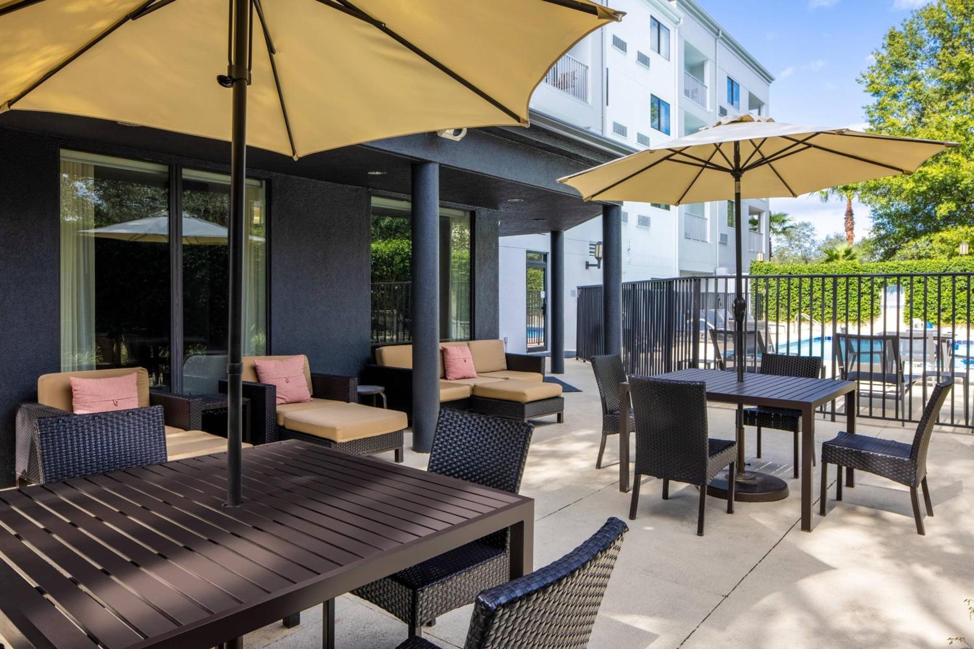 Готель Courtyard Orlando Altamonte Springs Maitland Екстер'єр фото